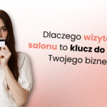 Zdjęcie przedstawia kobiete trzymającą wizytówkę.